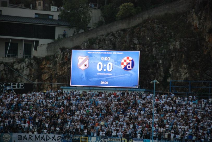 DJECA IZ RAJEVA SELA I GUNJE NA NOGOMETNOJ UTAKMICI - KANTRIDA