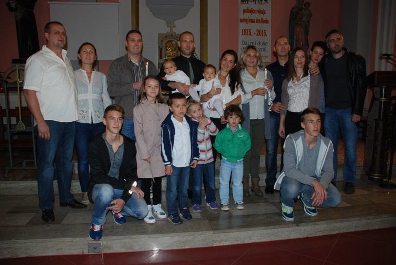 3. listopada 2015. krštenje Lucije i Eve Juričić