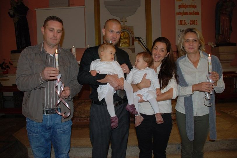 3. listopada 2015. krštenje Lucije i Eve Juričić