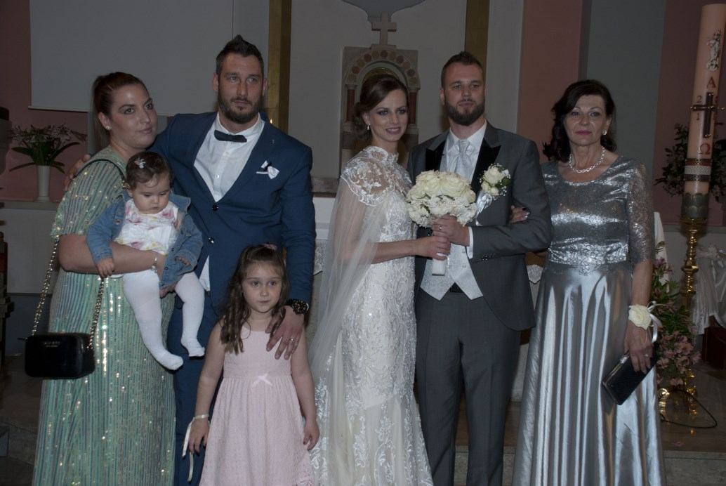 1. lipnja 2019. - Domagoj Filipović i Tamara Tomić slavili su sakrament Ženidbe