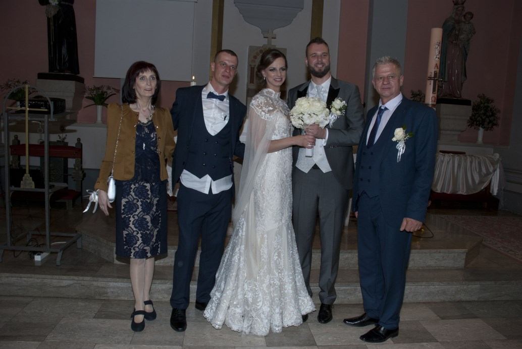 1. lipnja 2019. - Domagoj Filipović i Tamara Tomić slavili su sakrament Ženidbe