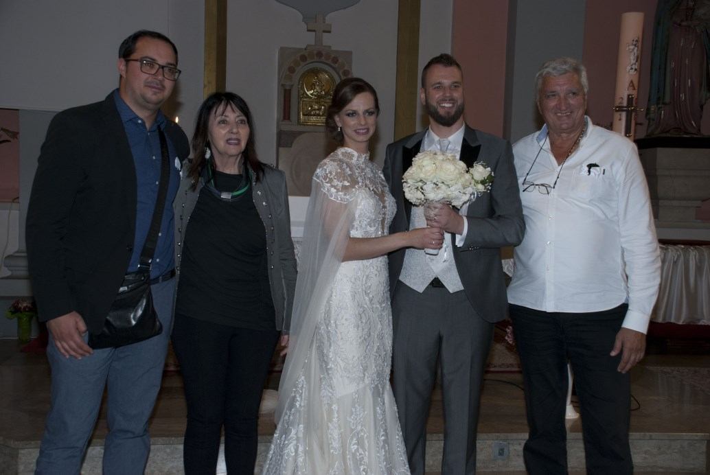 1. lipnja 2019. - Domagoj Filipović i Tamara Tomić slavili su sakrament Ženidbe