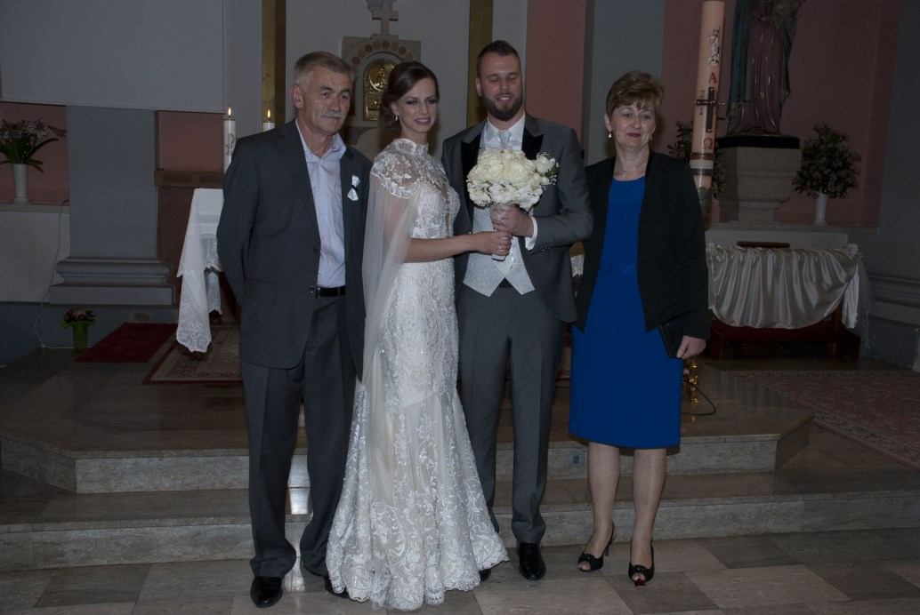 1. lipnja 2019. - Domagoj Filipović i Tamara Tomić slavili su sakrament Ženidbe