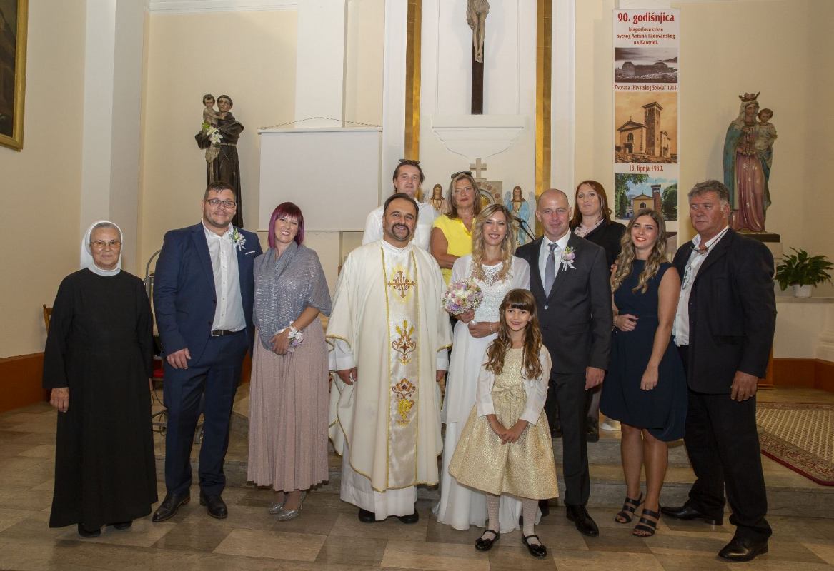 25. rujna 2021. – Marijan Cerovac  i Gracijela Sović Padovan slavili su sakrament sv. Ženidbe
