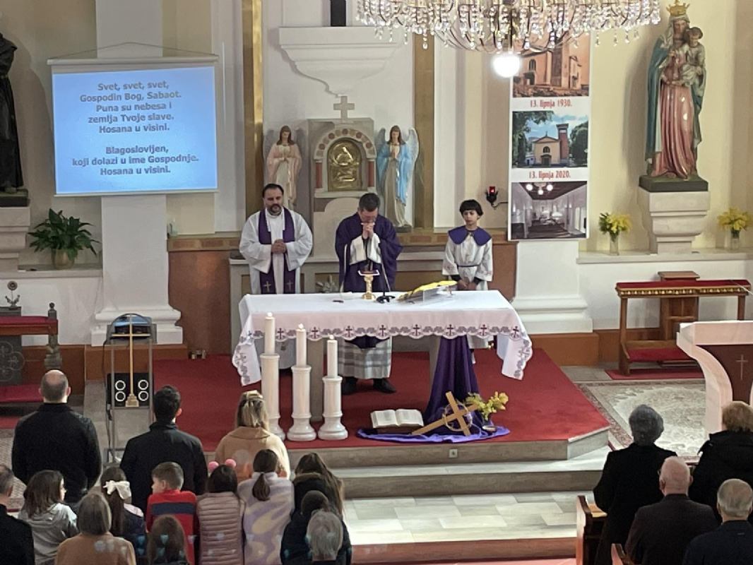 Proslavljena trodnevna korizmena duhovna obnova u crkvi na Kantridi