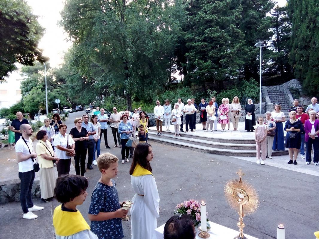 Tijelovska procesija
