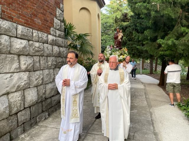 13. lipnja svečano proslavljen župni  blagdan sv. Antuna Padovanskog