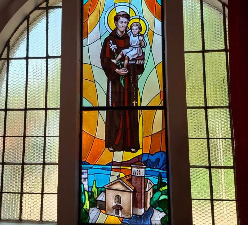 Novi vitraj sv. Antuna Padovanskog