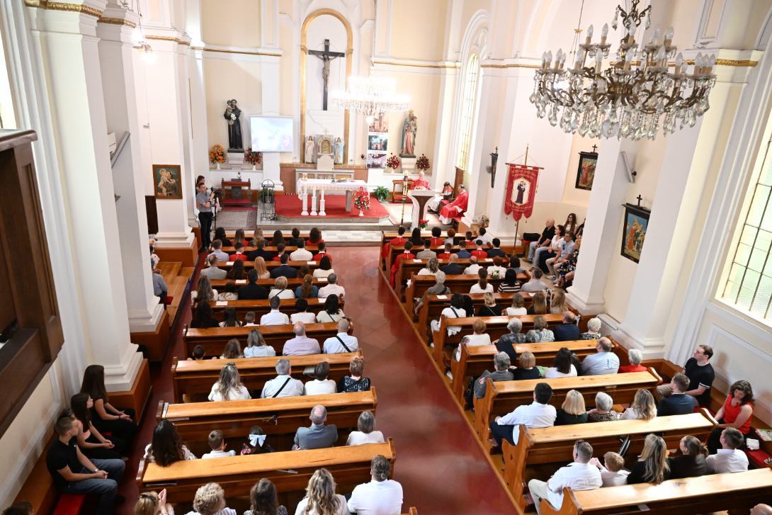 Svečano proslavljen sakrament sv. Krizme
