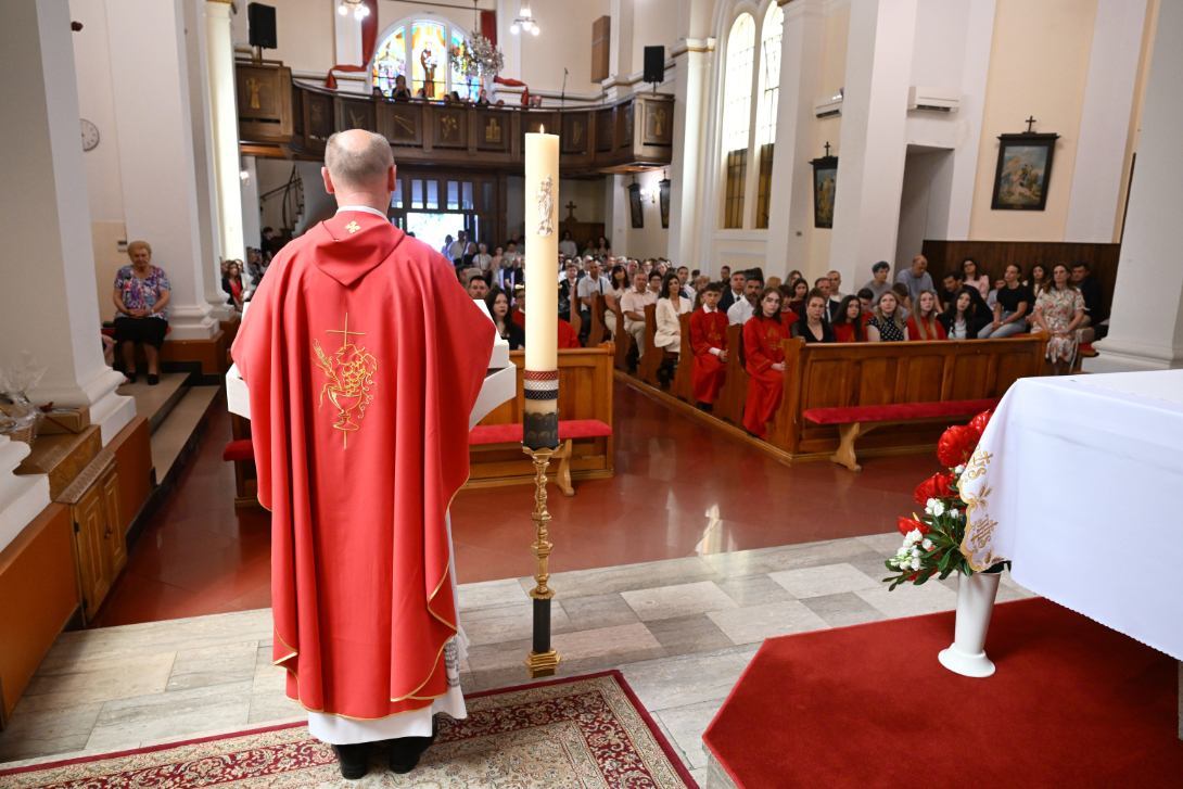 Svečano proslavljen sakrament sv. Krizme