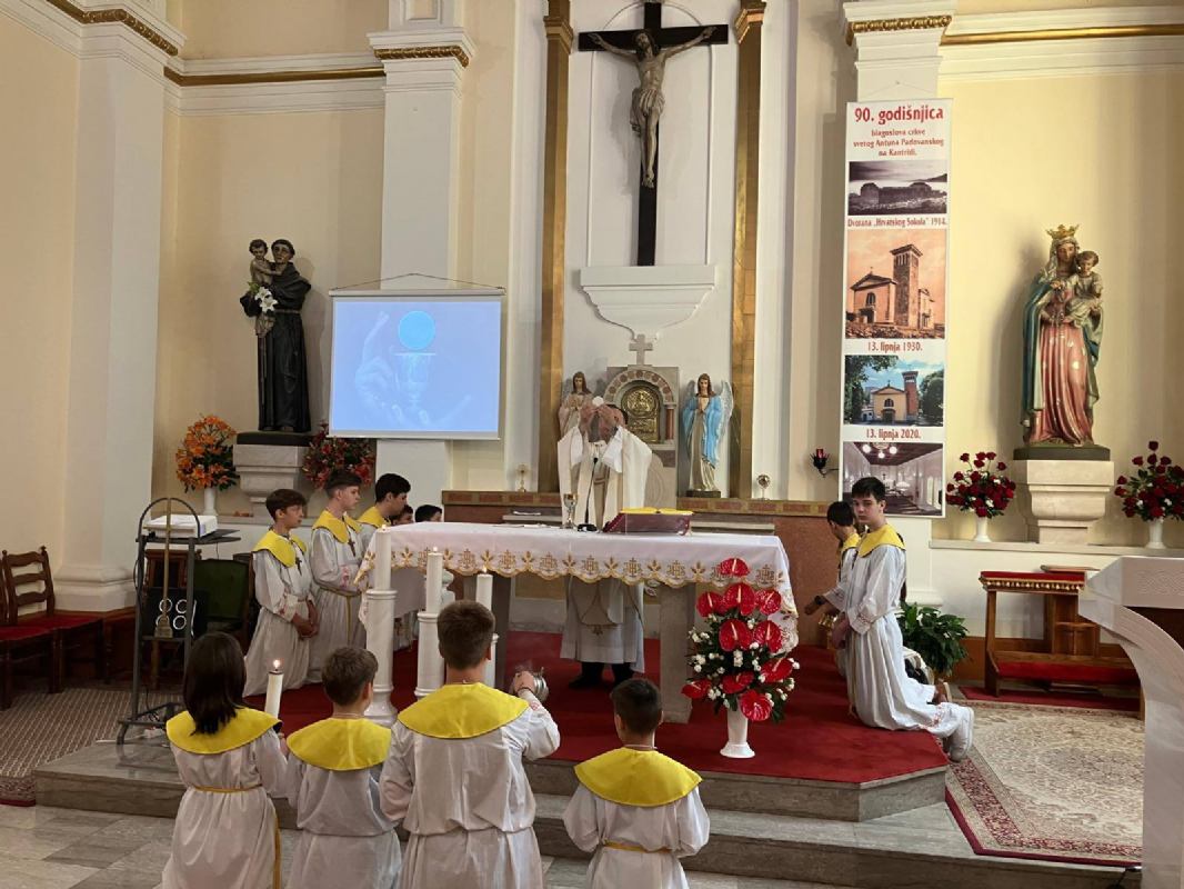 Svečano proslavljen blagdan Tijelova na Kantridi