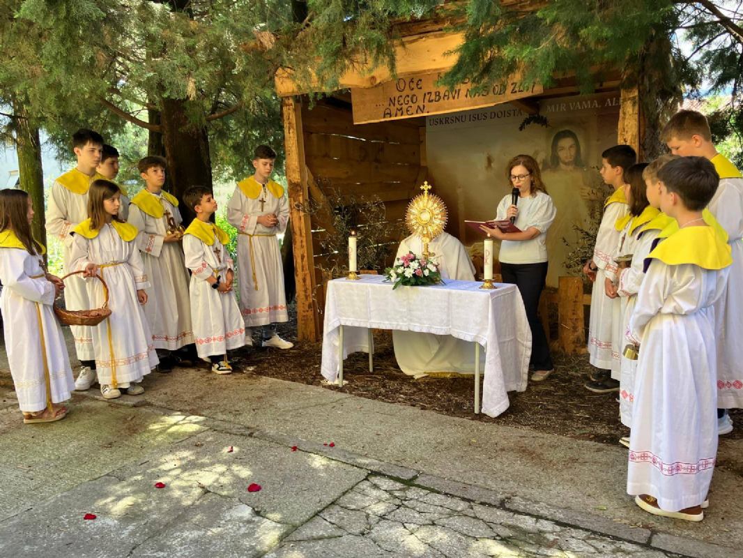 Svečano proslavljen blagdan Tijelova na Kantridi