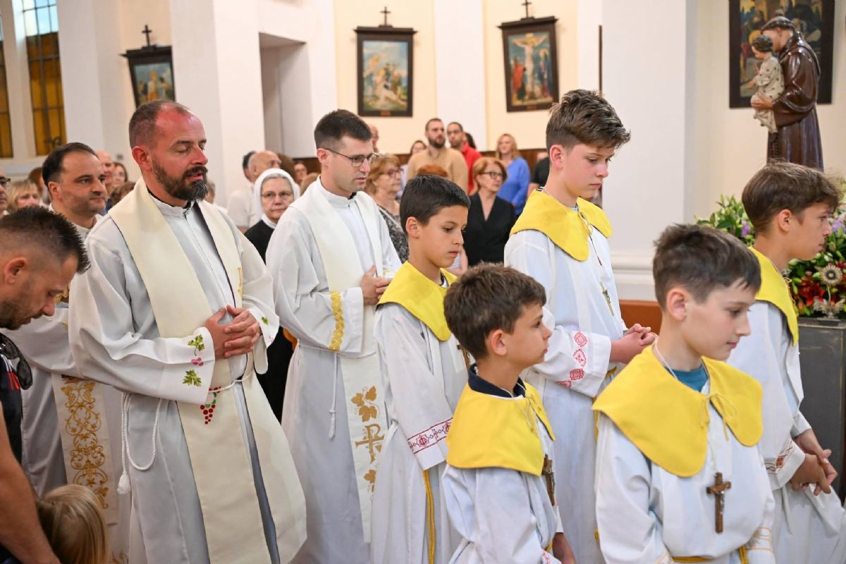 13. lipnja svečano proslavljen župni blagdan sv. Antuna Padovanskog